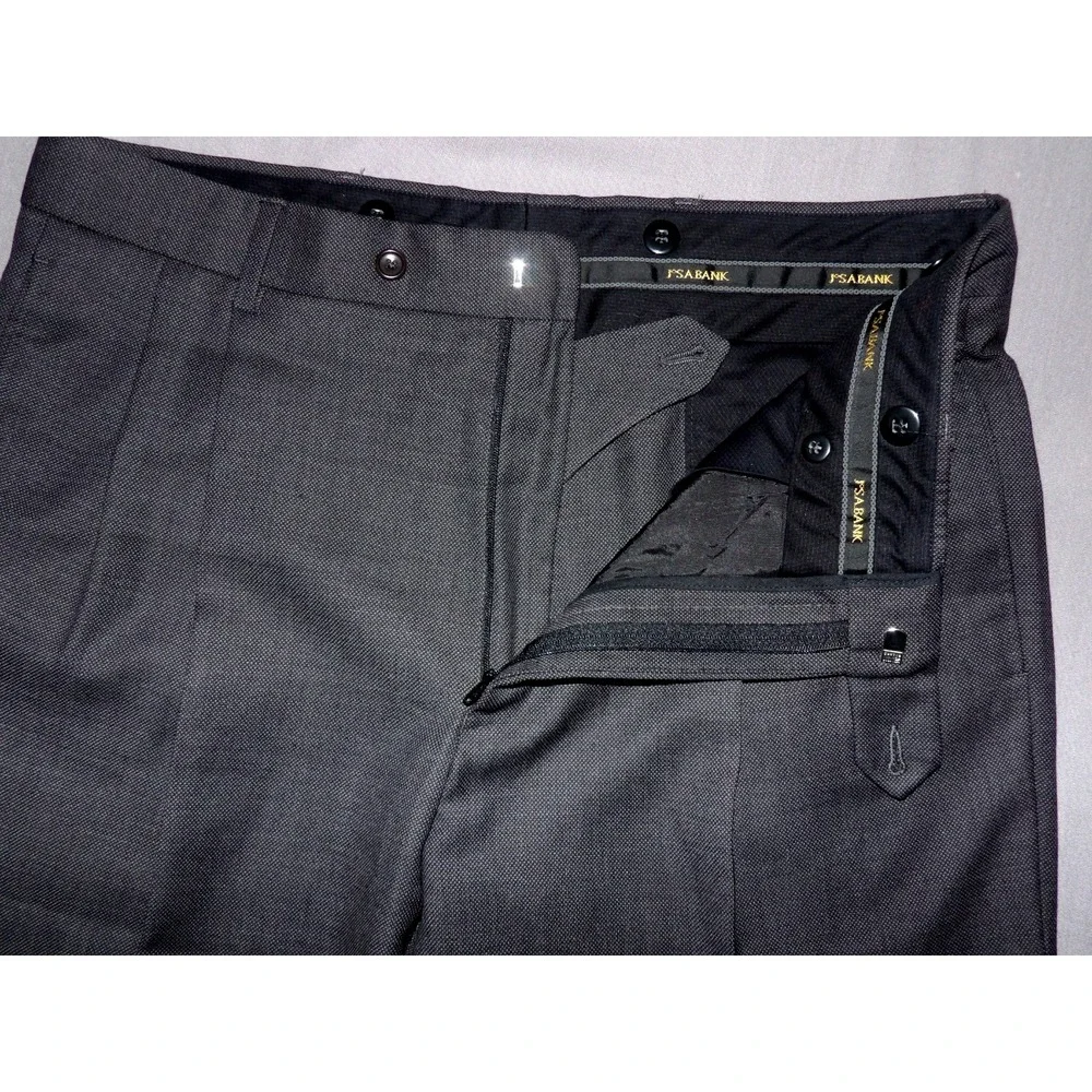 Jos. A. Bank 100% Wool 2 Piece Suit Gray 42R Jacket & 34 X 28 Pleated Pants